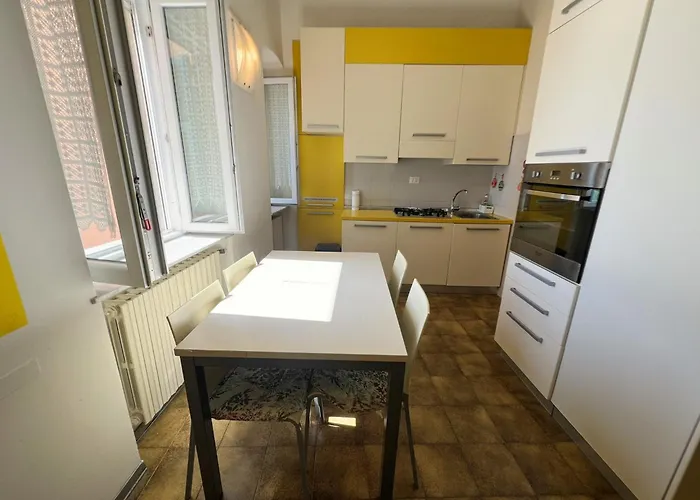 Apartment Bilocale Al Mare - San Terenzo, Lerici